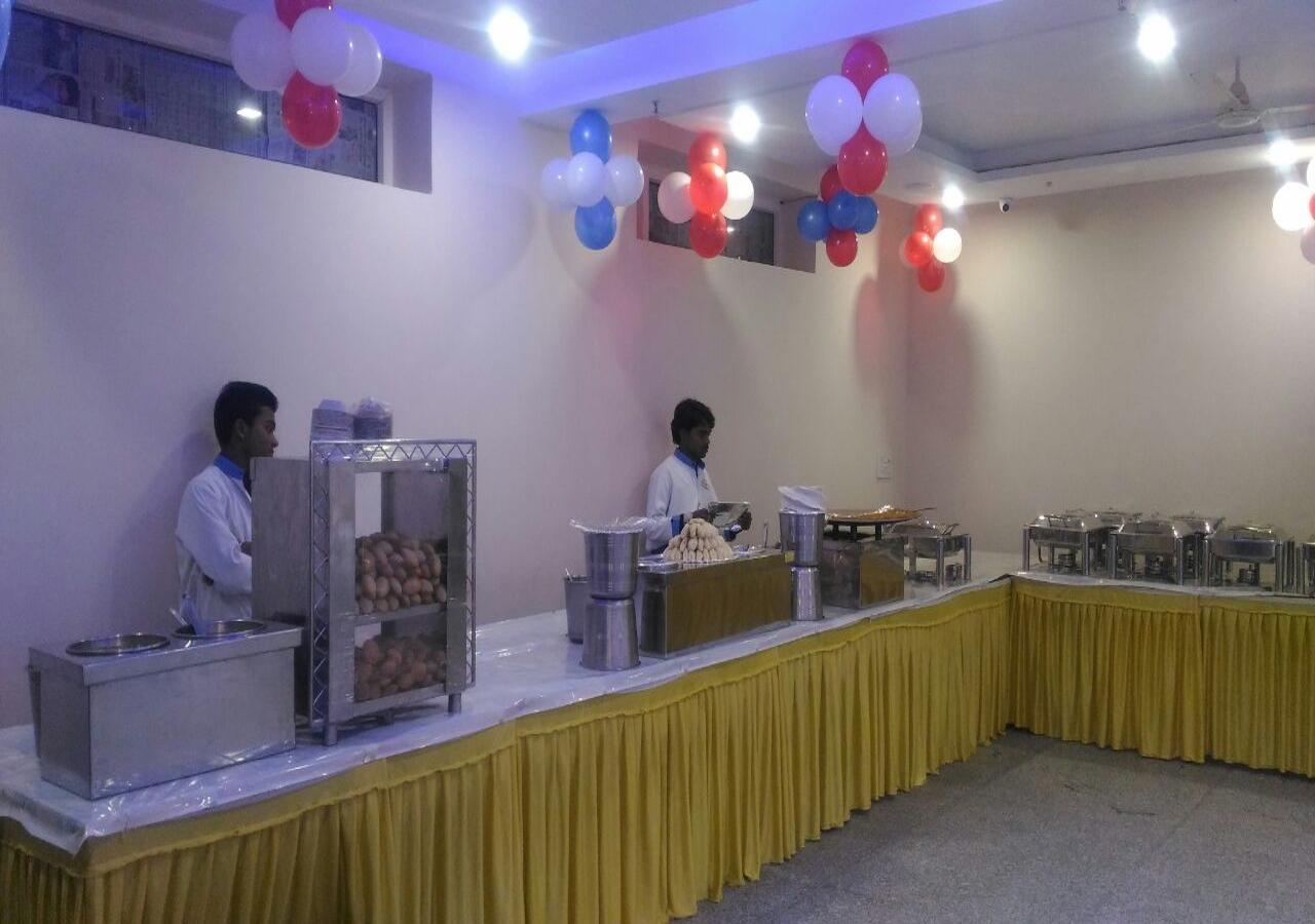 Regal Hotel And Restaurant Mathura Ngoại thất bức ảnh