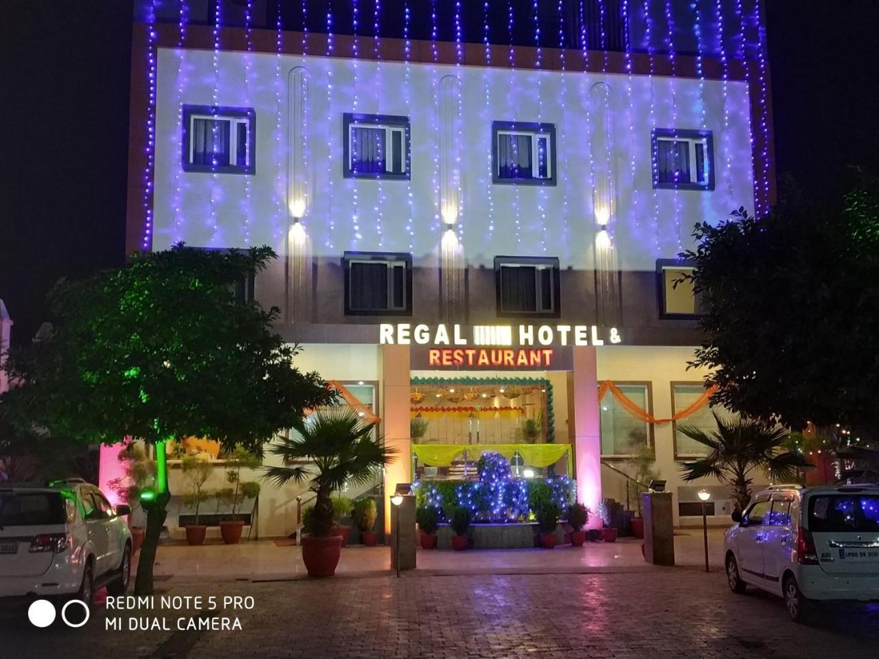 Regal Hotel And Restaurant Mathura Ngoại thất bức ảnh